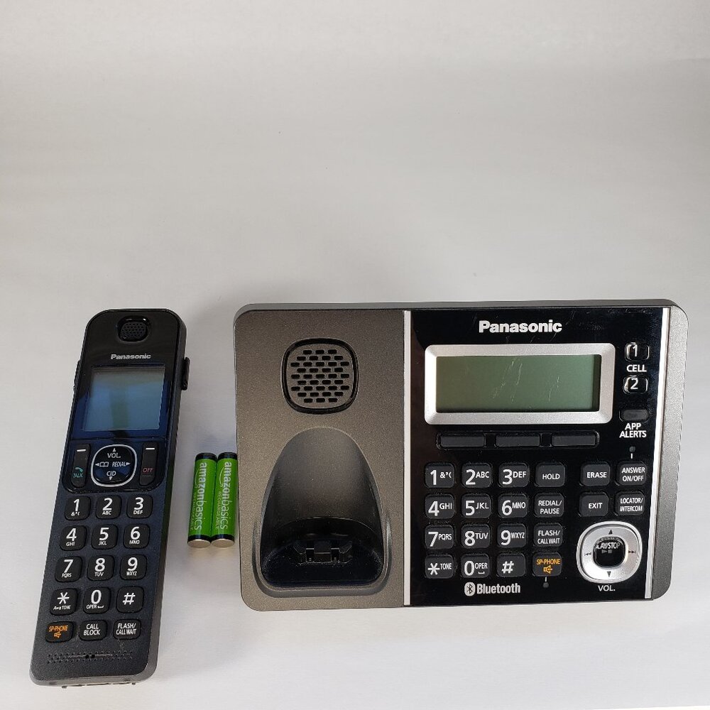 Panasonic Handset Home Phone System KX-TG585SL with KX-TGF370 Base & KX-TGFA30